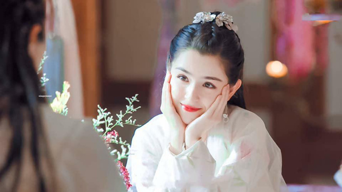Mơ thấy người nổi tiếng đánh đề con gì? Báo điềm lành hay dữ?