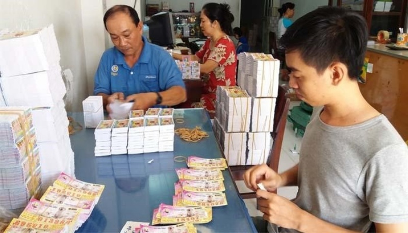 Làm đại lý vé số có lời không? Vốn khởi nghiệp bao nhiêu? 6 Mức chiết khấu cho đại lý thuộc cấp 1 sẽ căn cứ vào quy định của từng công ty xổ số kiến thiết