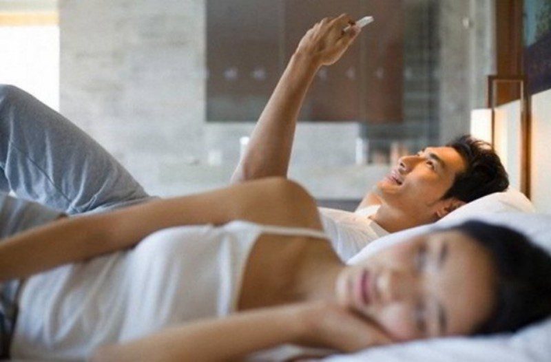 Giải mã mơ thấy chồng ngoại tình - chốt lô may mắn 7 Chồng ngoại tình với với người đàn ông khác xuất hiện trong chiêm bao