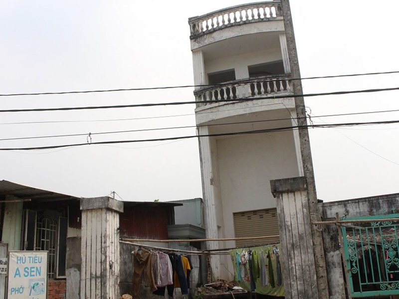 Mơ thấy nhà bị nghiêng nên đánh số gì để có tài lộc 8 mo thay nha bi nghieng 4